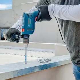 Taladro Percutor Bosch 550W de la marca Bosch